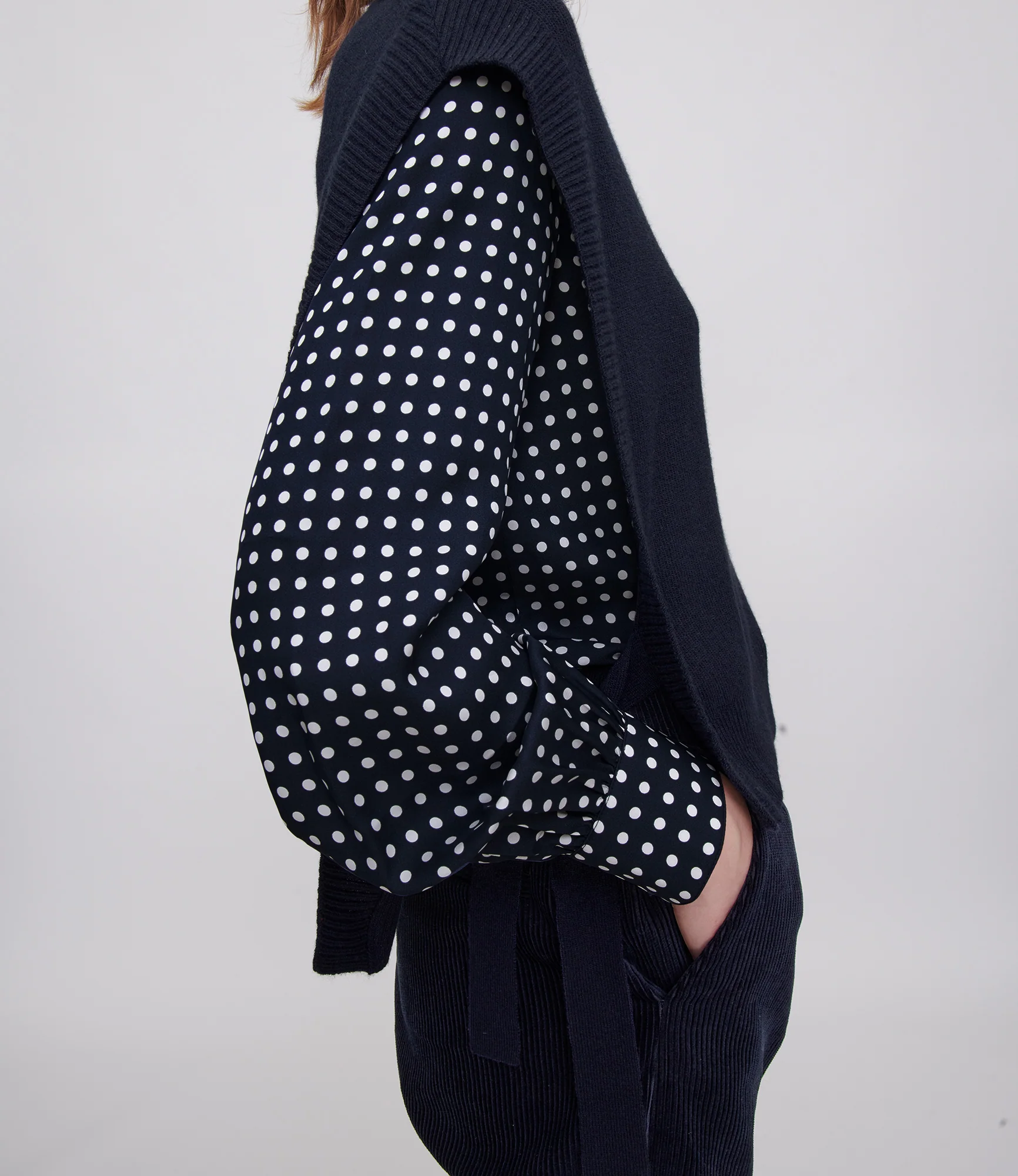 Mathilde sleeveless sweater - Image 6